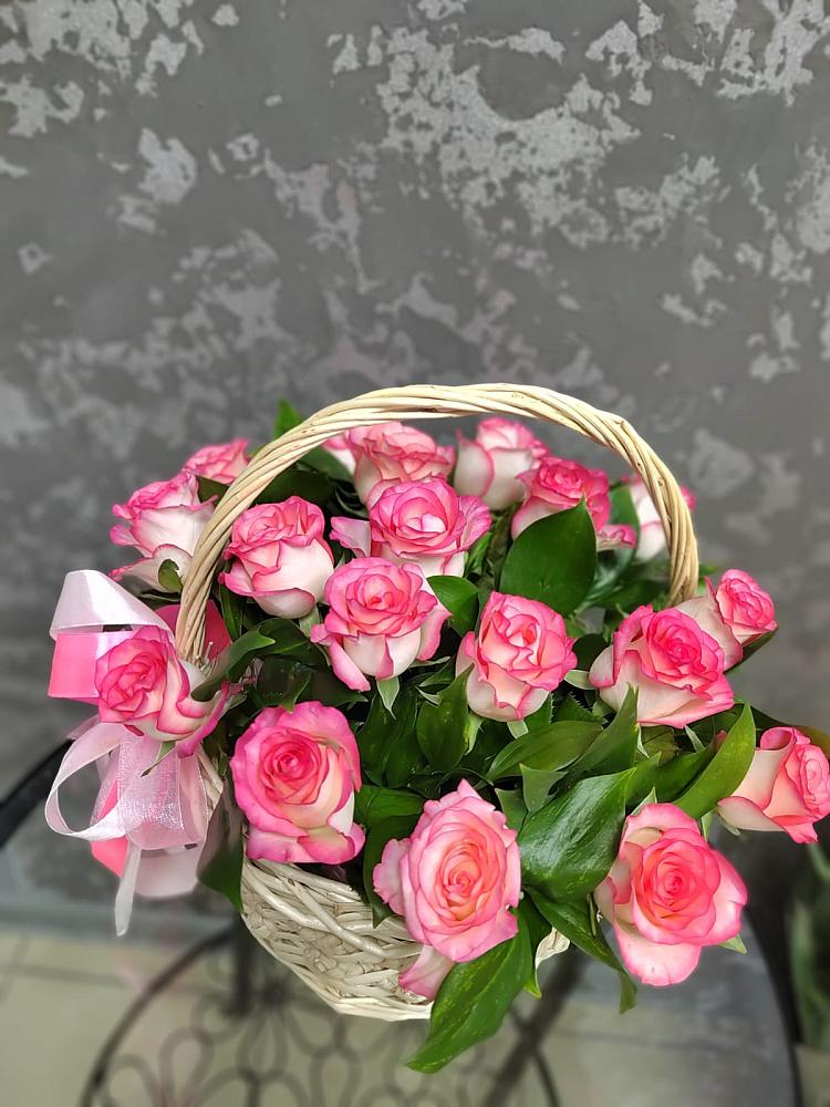 Цветочная композиция из Розы в корзине в Нижнее Мячково