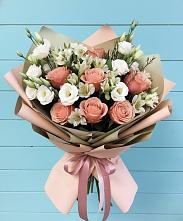 Букет цветов из:  Розы, Альстромерии и Лизиантусы в Нижнее Мячково