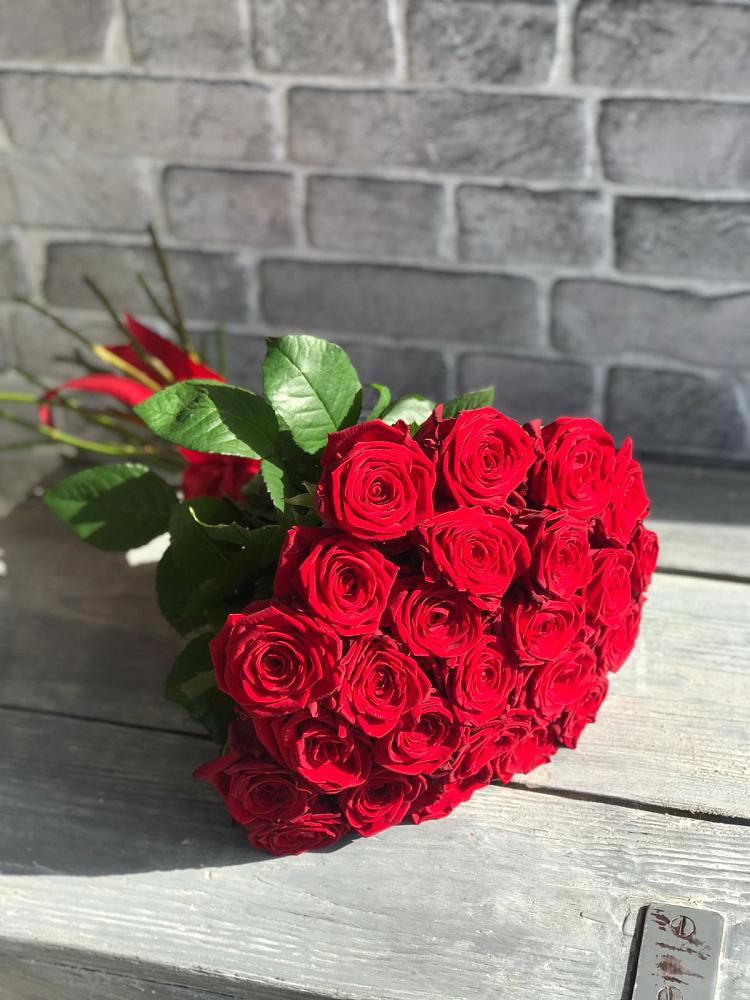 Букет Красные розы Фридом в Нижнее Мячково