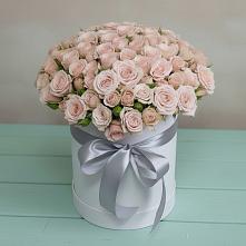 Цветочная композиция из Розы в шляпной коробке в Нижнее Мячково