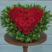 Цветочная композиция из Розы в виде сердца в Нижнее Мячково