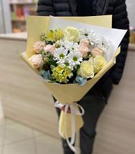 Букет цветов из:  Альстромерии, Розы и Хризантемы в Нижнее Мячково