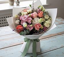 Букет цветов из:  Розы, Лизиантусы и Гвоздики в Нижнее Мячково