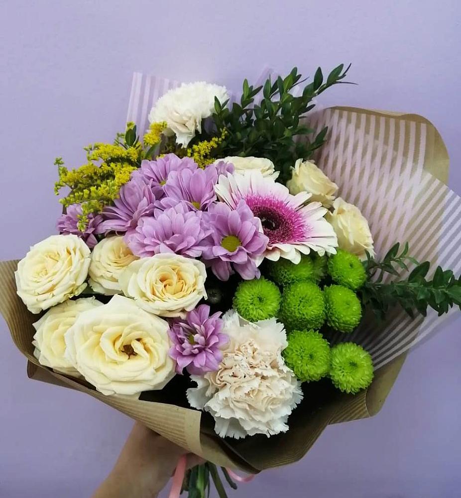 Букет цветов из: Хризантемы, Розы, Гвоздики и Герберы в Нижнее Мячково