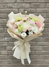 Букет цветов из:  Гвоздики, Розы, Лизиантусы и Хризантемы #REPLACE_PRED# Нижнее Мячково