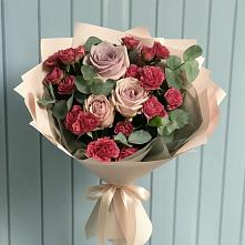 Букет цветов из:  Гвоздики и Розы в Нижнее Мячково