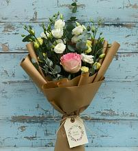 Букет цветов из:  Розы и Лизиантусы в Нижнее Мячково