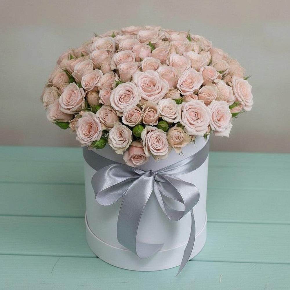 Цветочная композиция из Розы в шляпной коробке в Нижнее Мячково